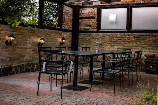 U Teodora Bratislava